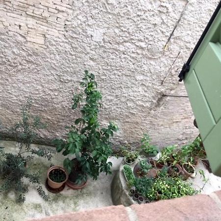 L'Arco Romano Apartment Foligno Exterior photo